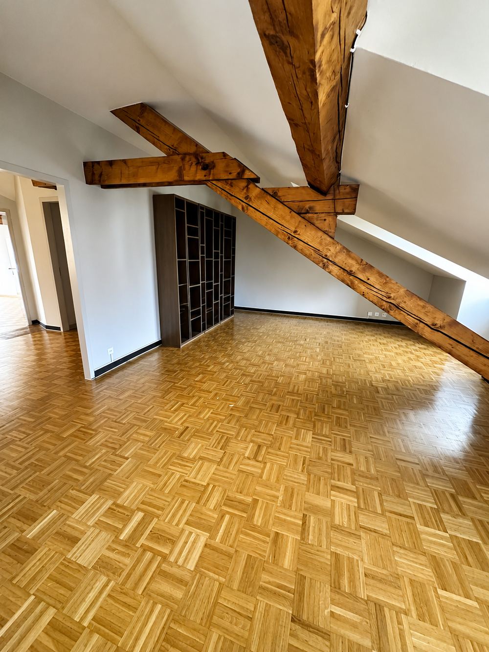 Séjour avant rénovation, combles